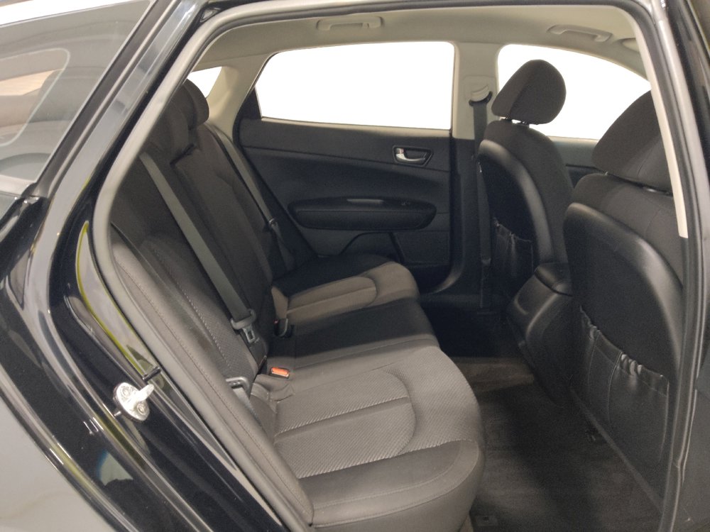 Used 2018 Kia Optima LX w/ 17" Alloy Wheels Package image 19