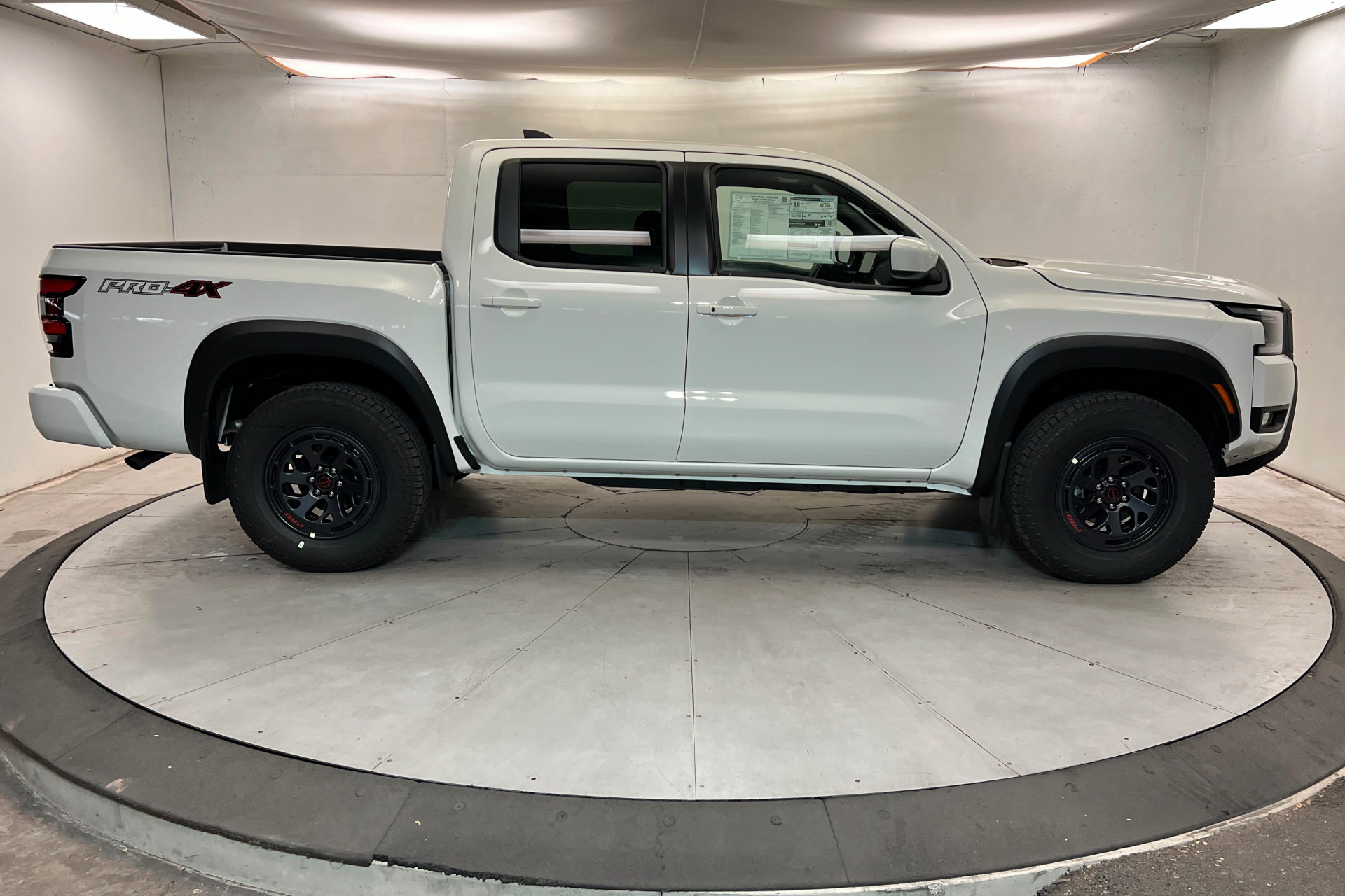 New 2026 Nissan Frontier PRO-4X w/ Tow Package AWD/4WD image 6