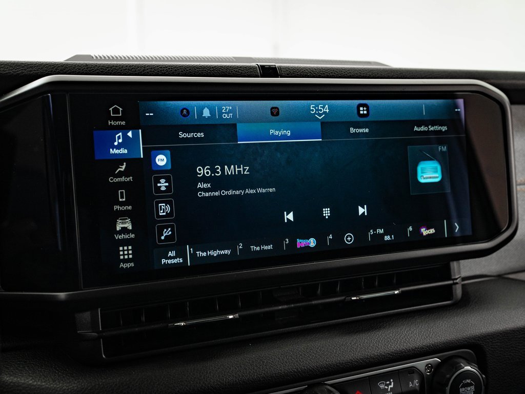 Used 2024 Jeep Wrangler Unlimited image 32