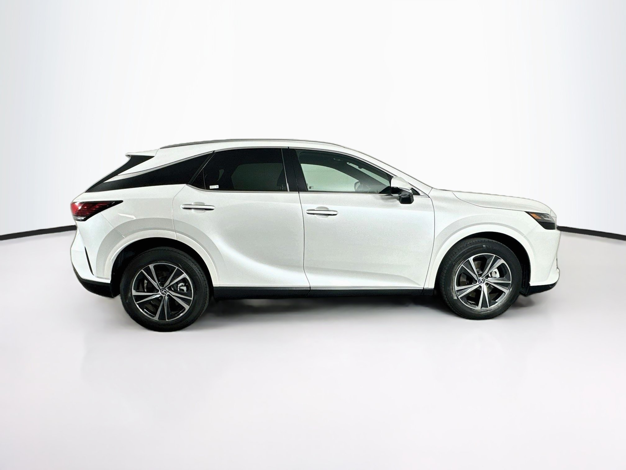 Used 2023 Lexus RX 350 Premium Plus w/ Cold Area Package AWD/4WD image 10