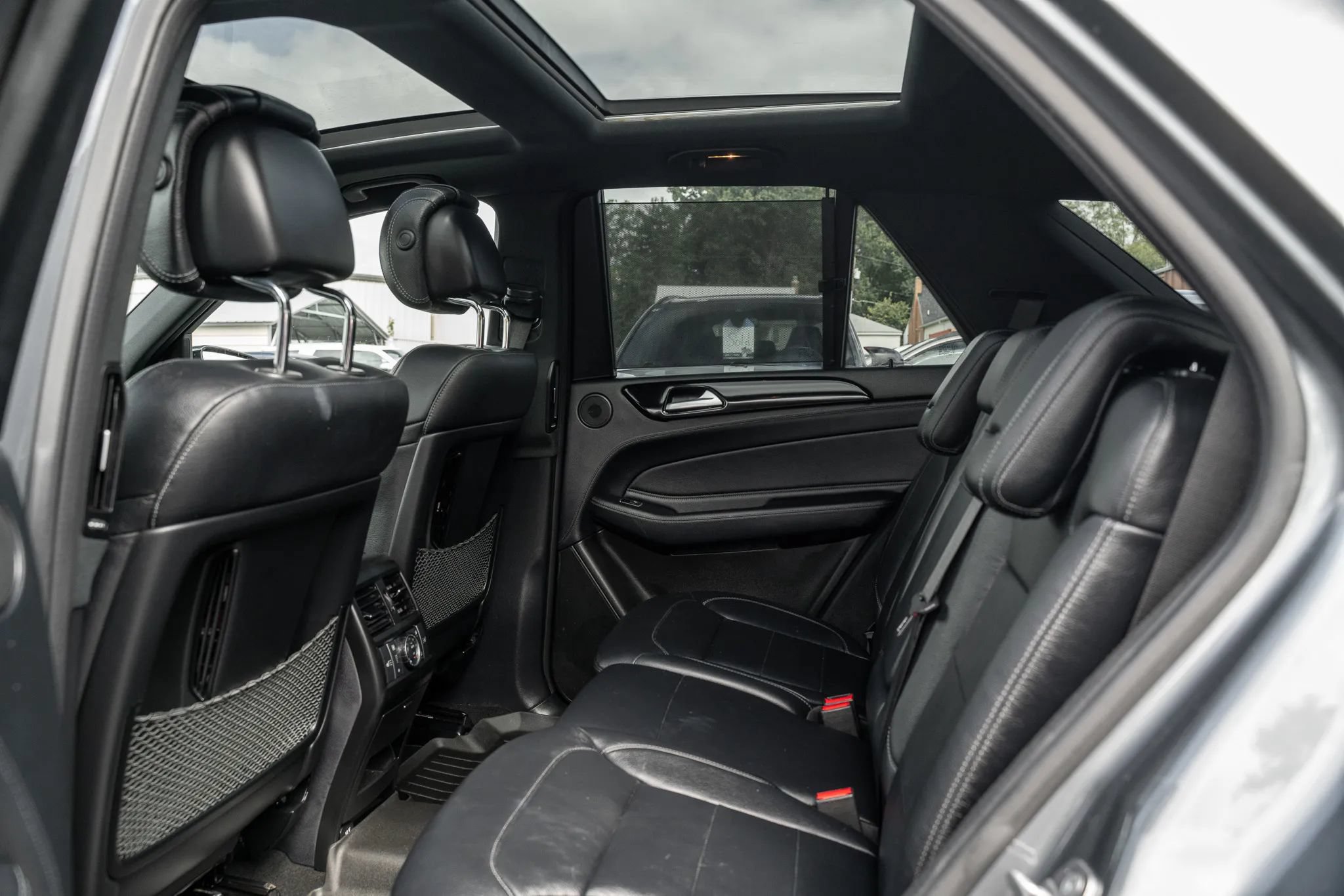 Used 2018 Mercedes-Benz GLE 43 AMG 4MATIC w/ Premium 2 Package image 8