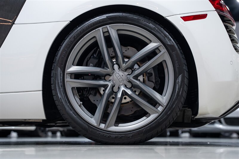 Used 2014 Audi R8 V8 AWD/4WD image 13