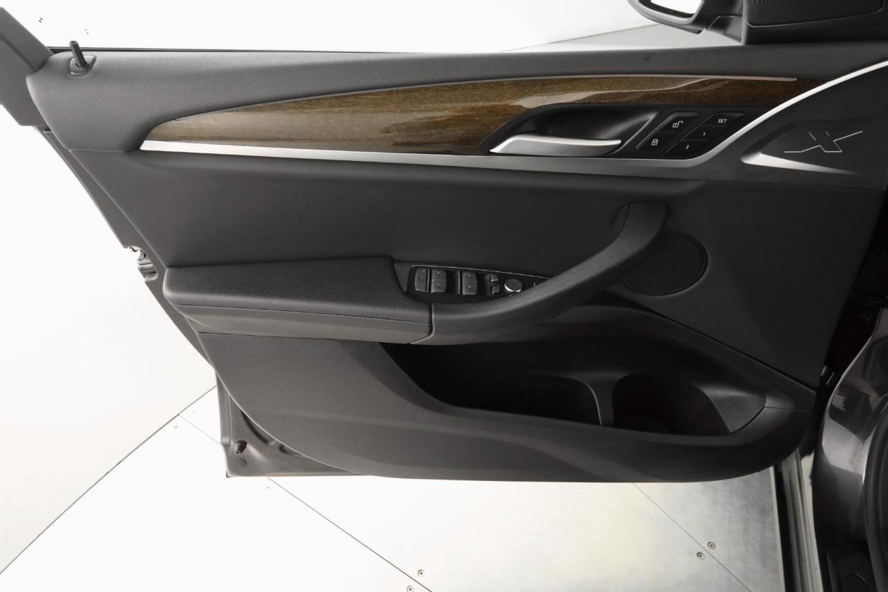 Used 2023 BMW X3 xDrive30i image 9