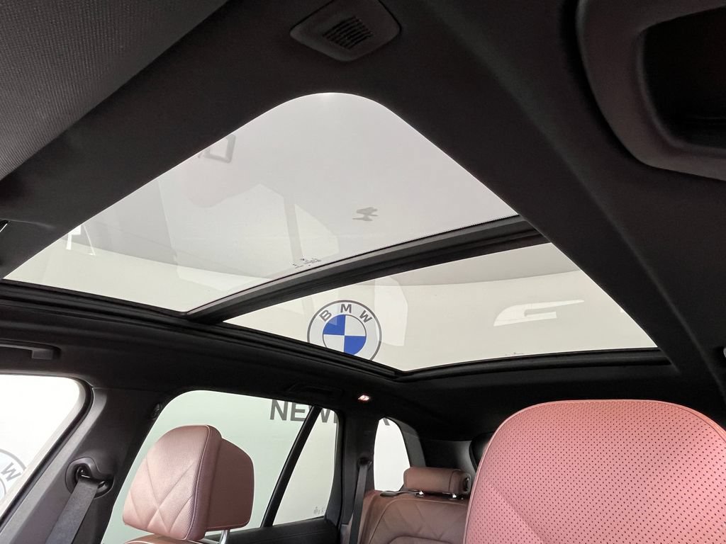 Used 2025 BMW X5 xDrive40i AWD/4WD image 28