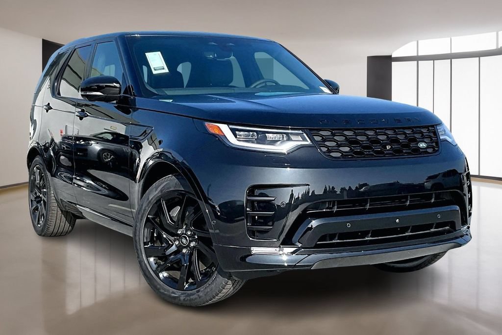 Used 2025 Land Rover Discovery Dynamic SE AWD/4WD image 2