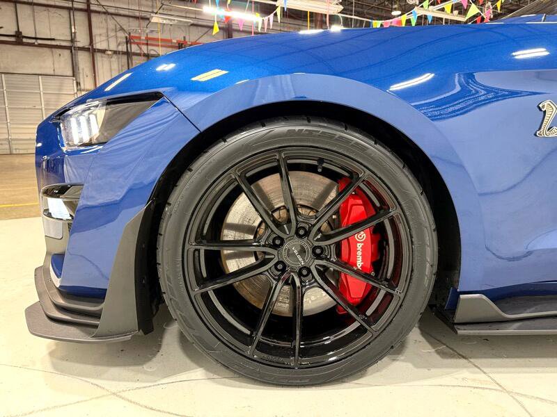 Used 2022 Ford Mustang Shelby GT500 w/ Carbon Fiber Track Pack image 22