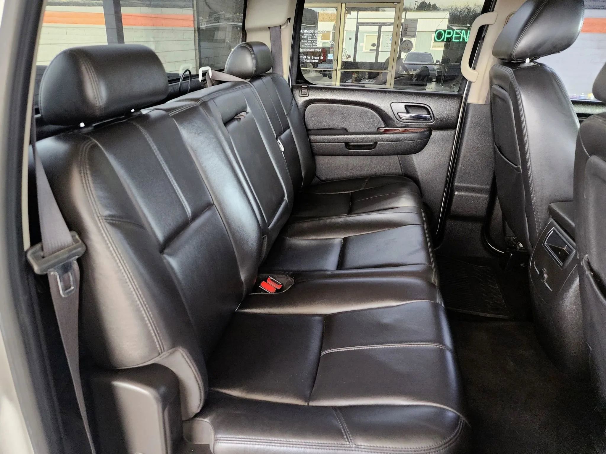 Used 2010 Chevrolet Silverado 2500 LTZ AWD/4WD image 18