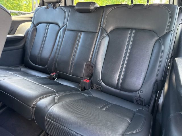 Used 2022 Jeep Wagoneer Series III w/ Rear Seat Video Group 1 AWD/4WD image 26