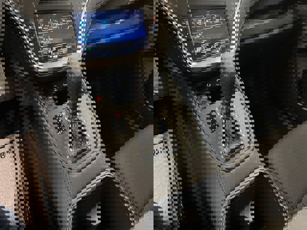 Certified 2025 Subaru Legacy image 25