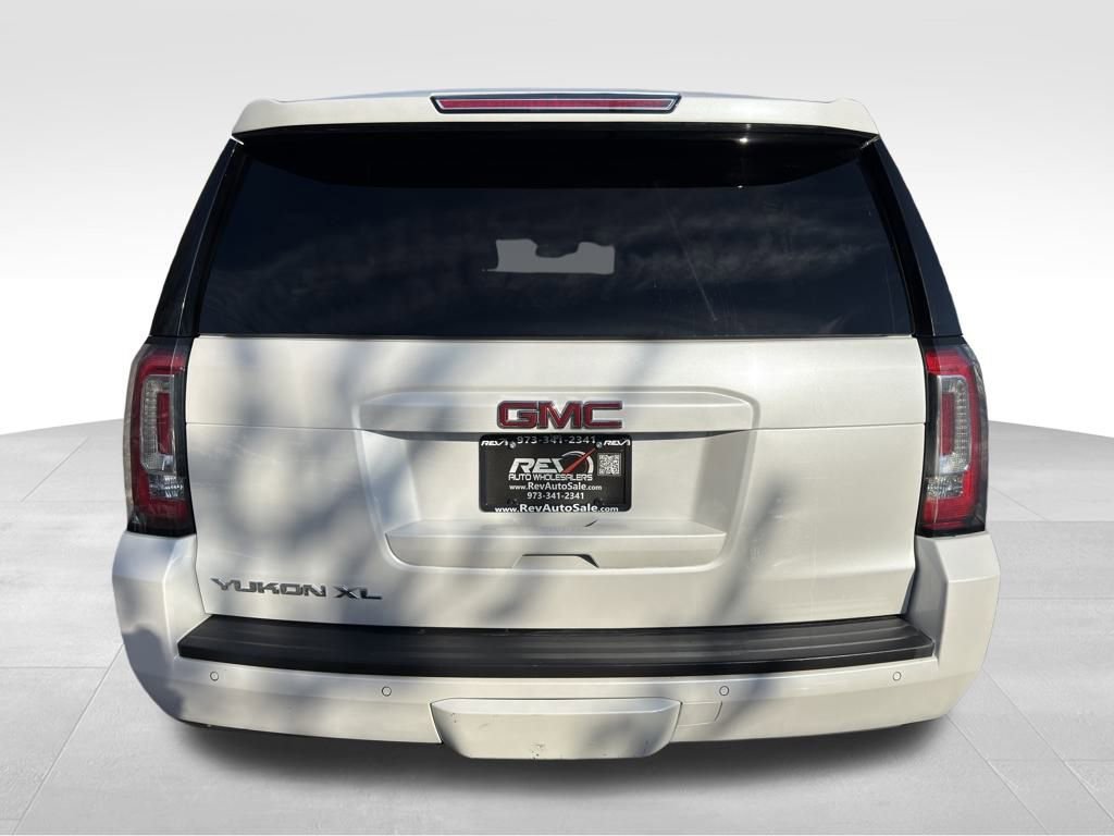 Used 2017 GMC Yukon XL SLT w/ Open Road Package image 5