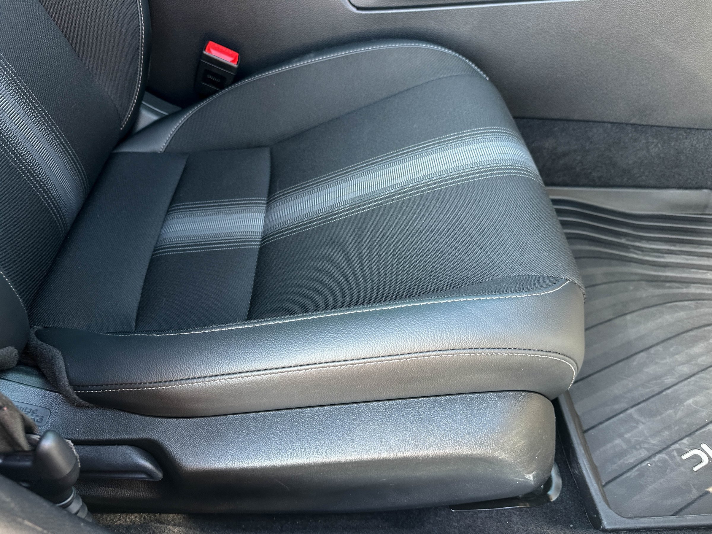 Used 2025 Honda Civic Sport image 26