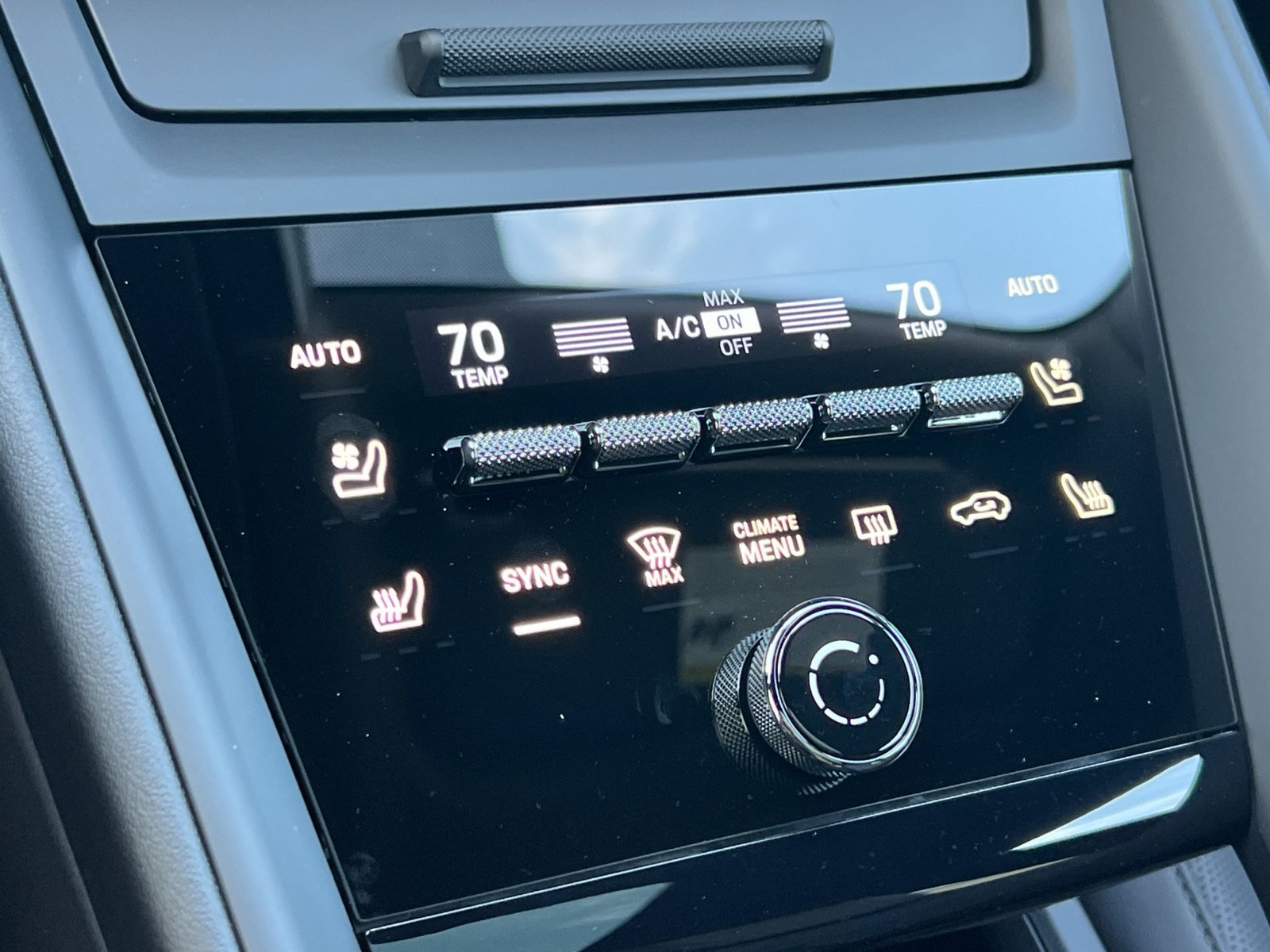 New 2026 Porsche Macan 4 Electric AWD/4WD image 25