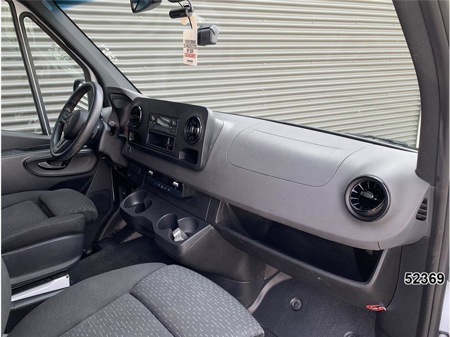 Used 2023 Mercedes-Benz Sprinter 2500 image 29