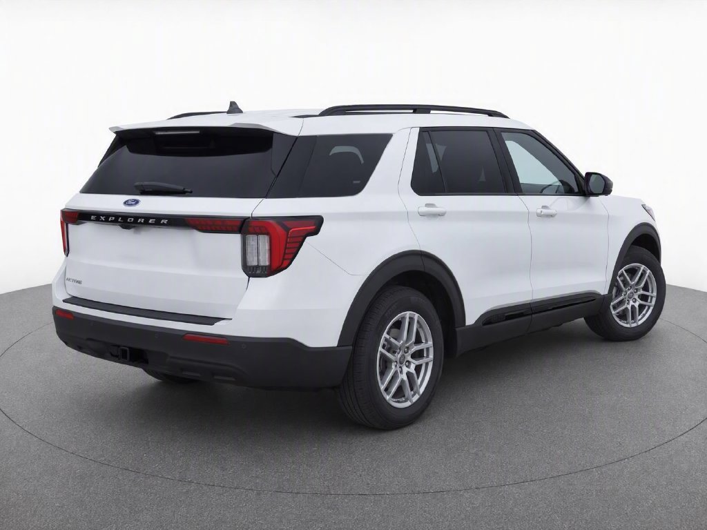 New 2026 Ford Explorer Active RWD image 3