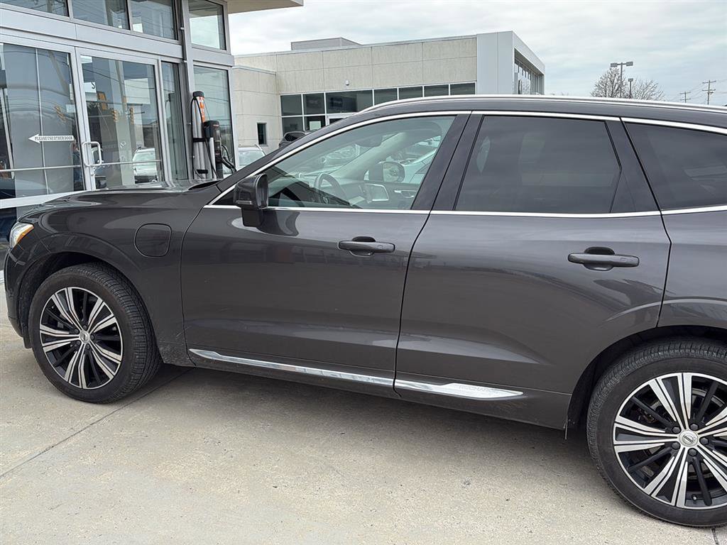 Used 2022 Volvo XC60 T8 Inscription w/ Advanced Package