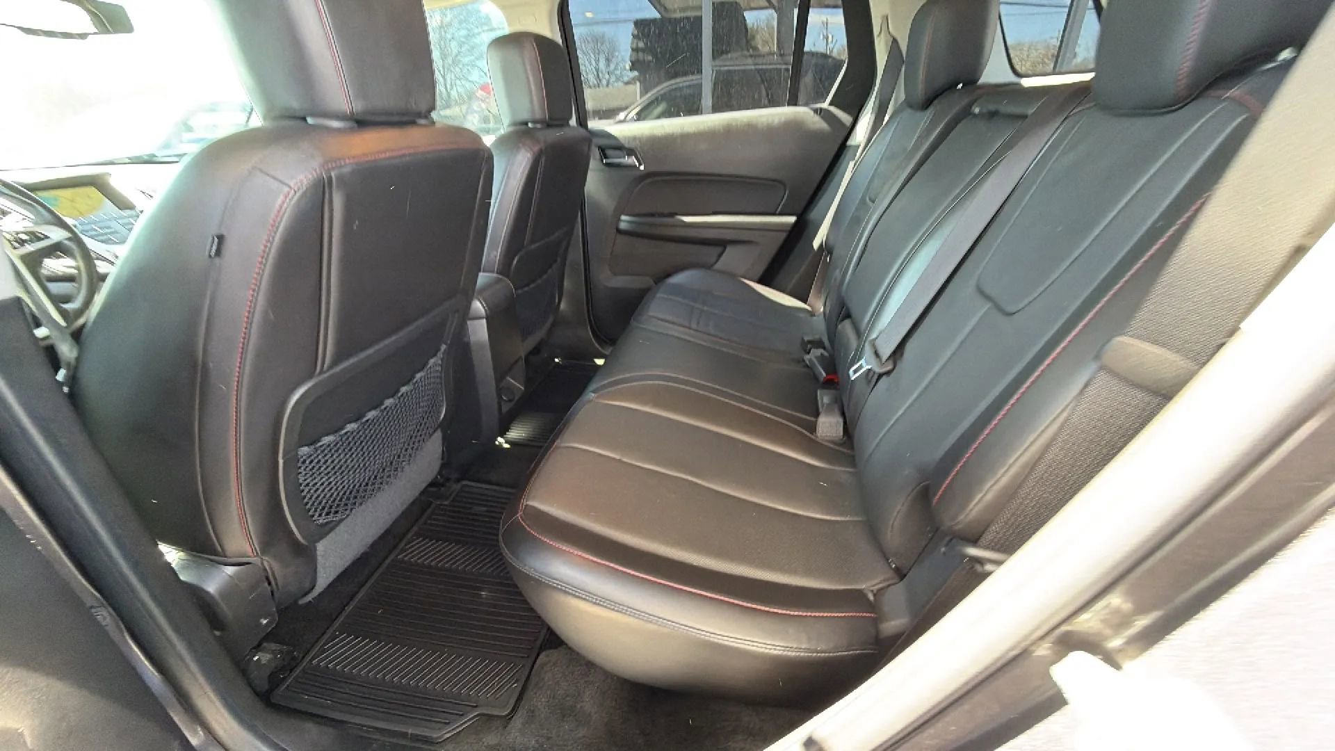 Used 2015 GMC Terrain SLT w/ Chrome Edition AWD/4WD image 29