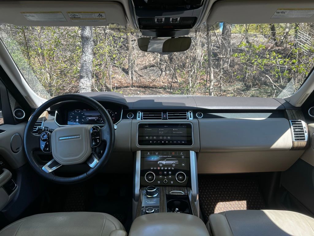 Used 2019 Land Rover Range Rover HSE image 12