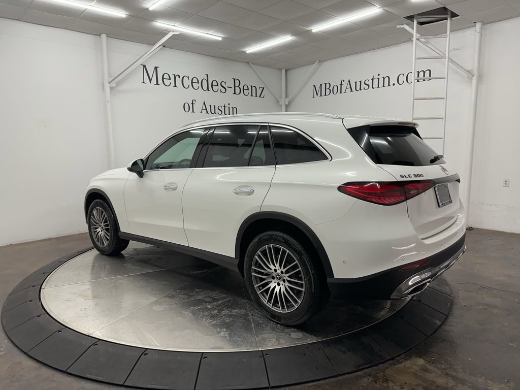 New 2026 Mercedes-Benz GLC 300 image 5