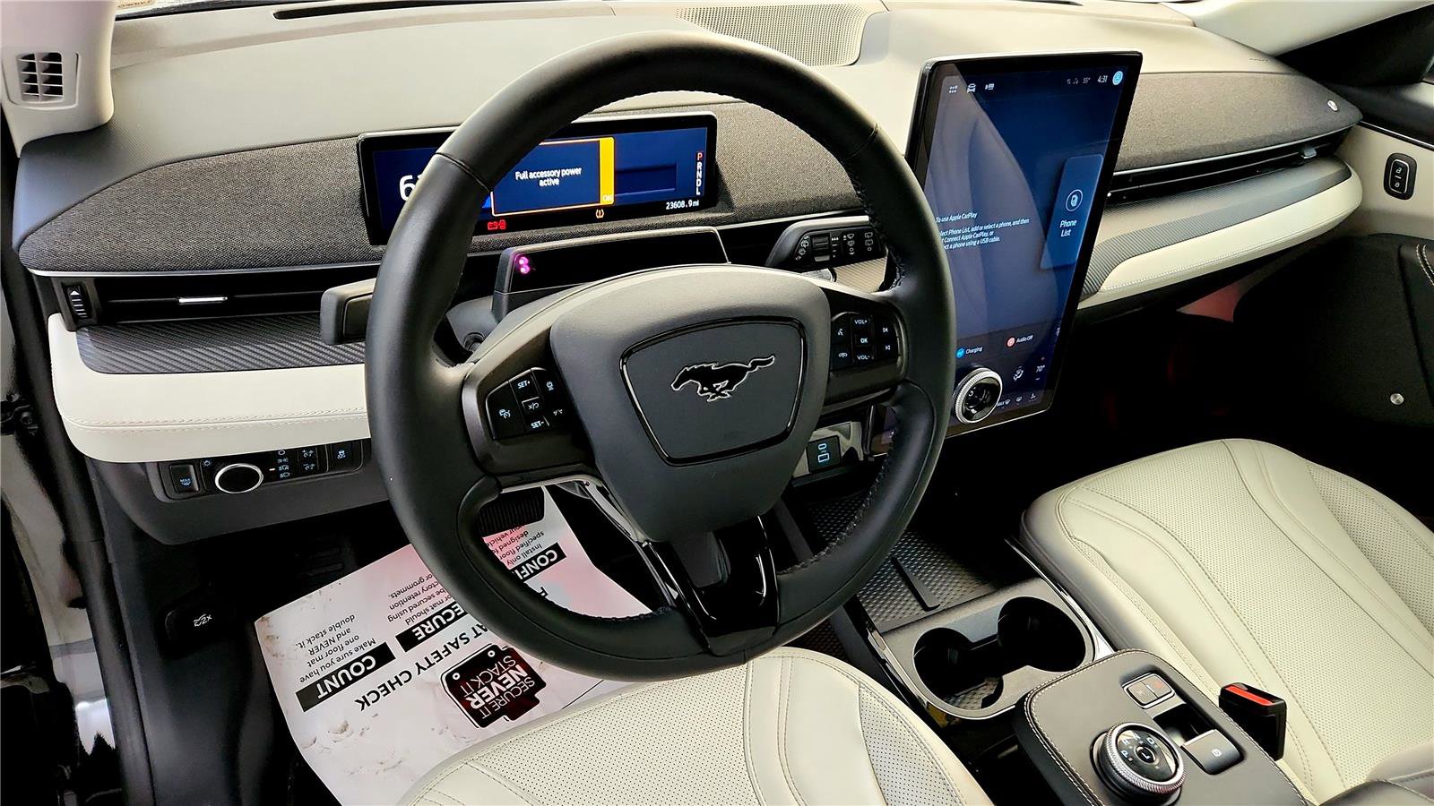 Used 2023 Ford Mustang Mach-E Premium image 34