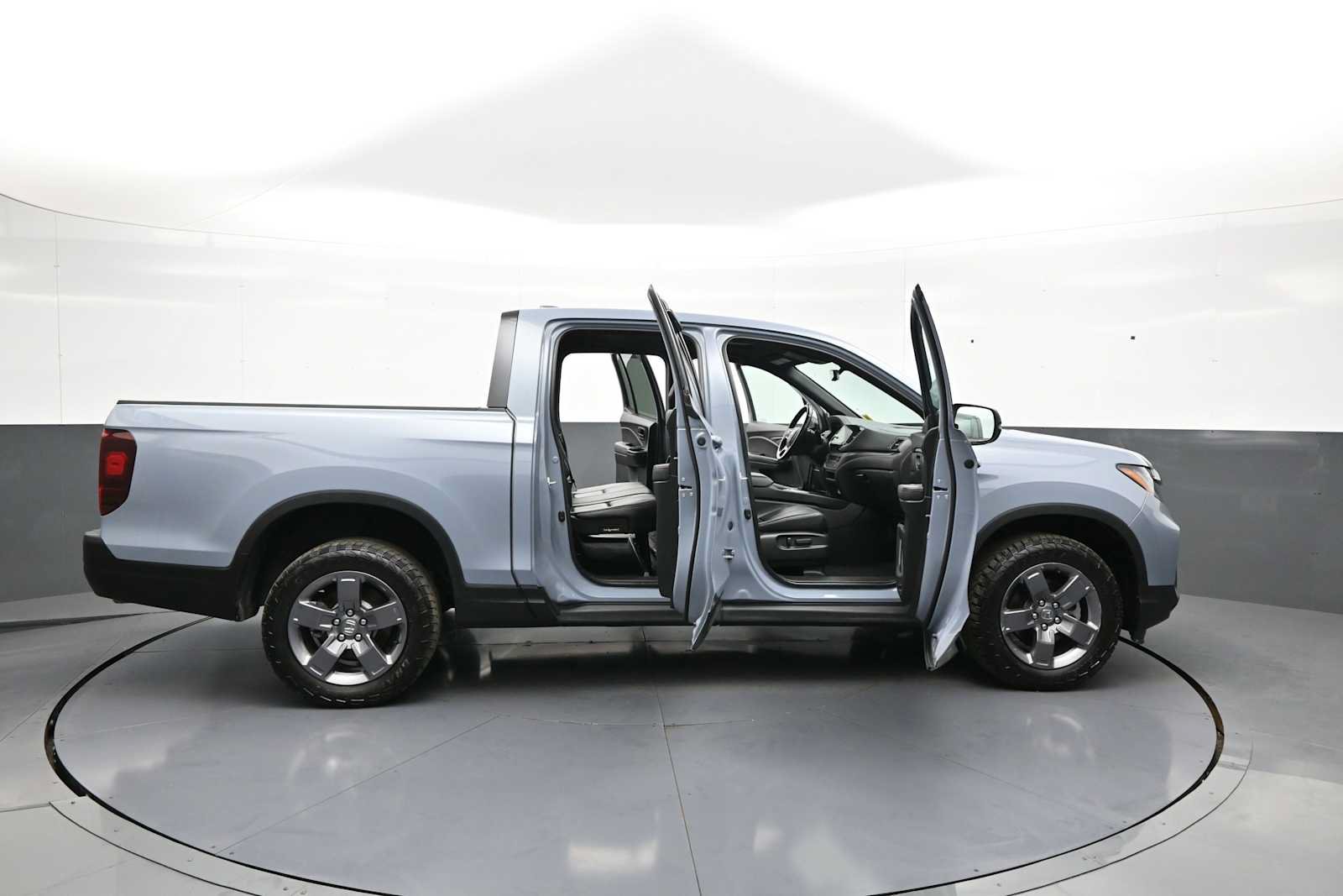 Certified 2024 Honda Ridgeline TrailSport image 42