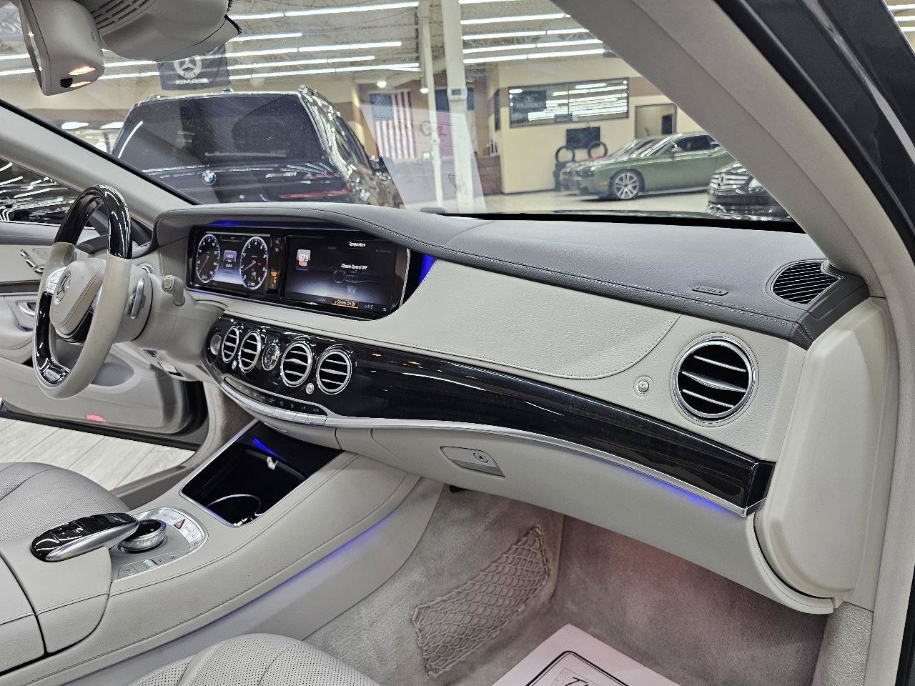 Used 2017 Mercedes-Benz S 550 4MATIC Sedan image 22
