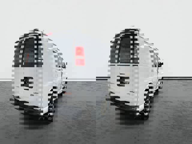 Used 2018 GMC Savana 2500 image 3