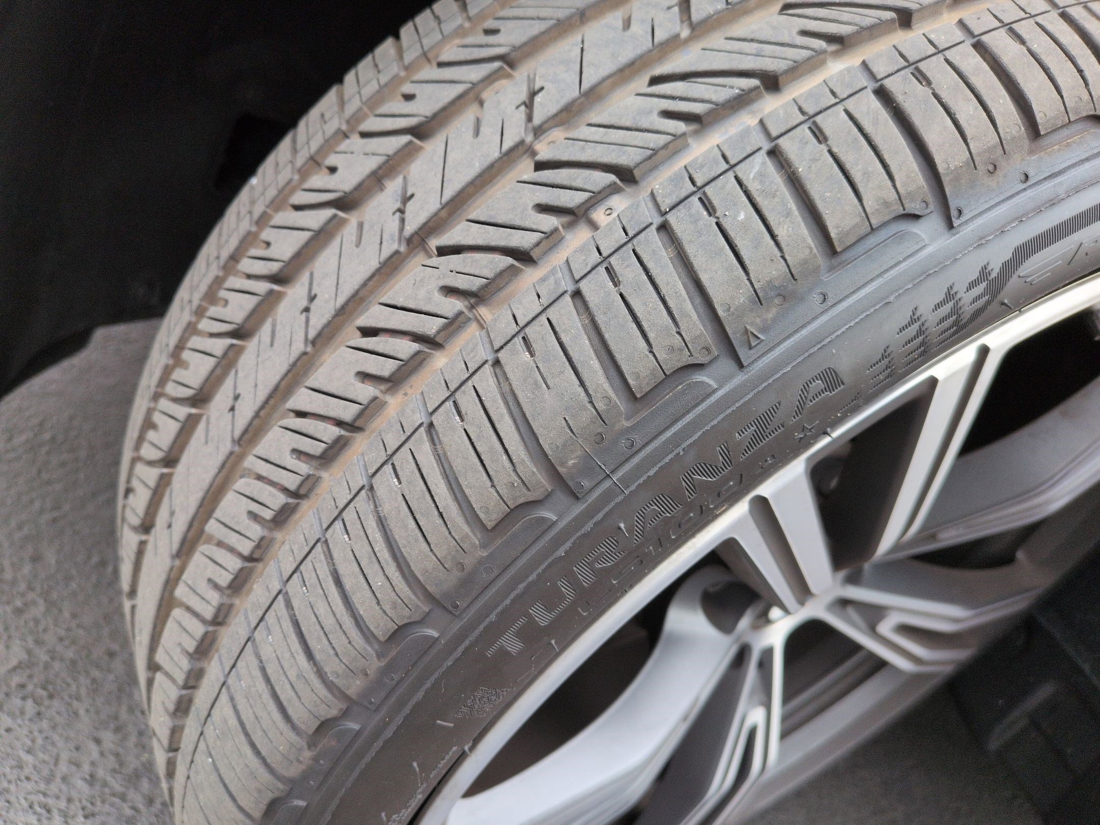 Certified 2023 BMW 330i Sedan w/ Driving Assistance Package image 12