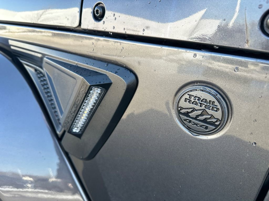 Used 2022 Jeep Gladiator Sport image 51