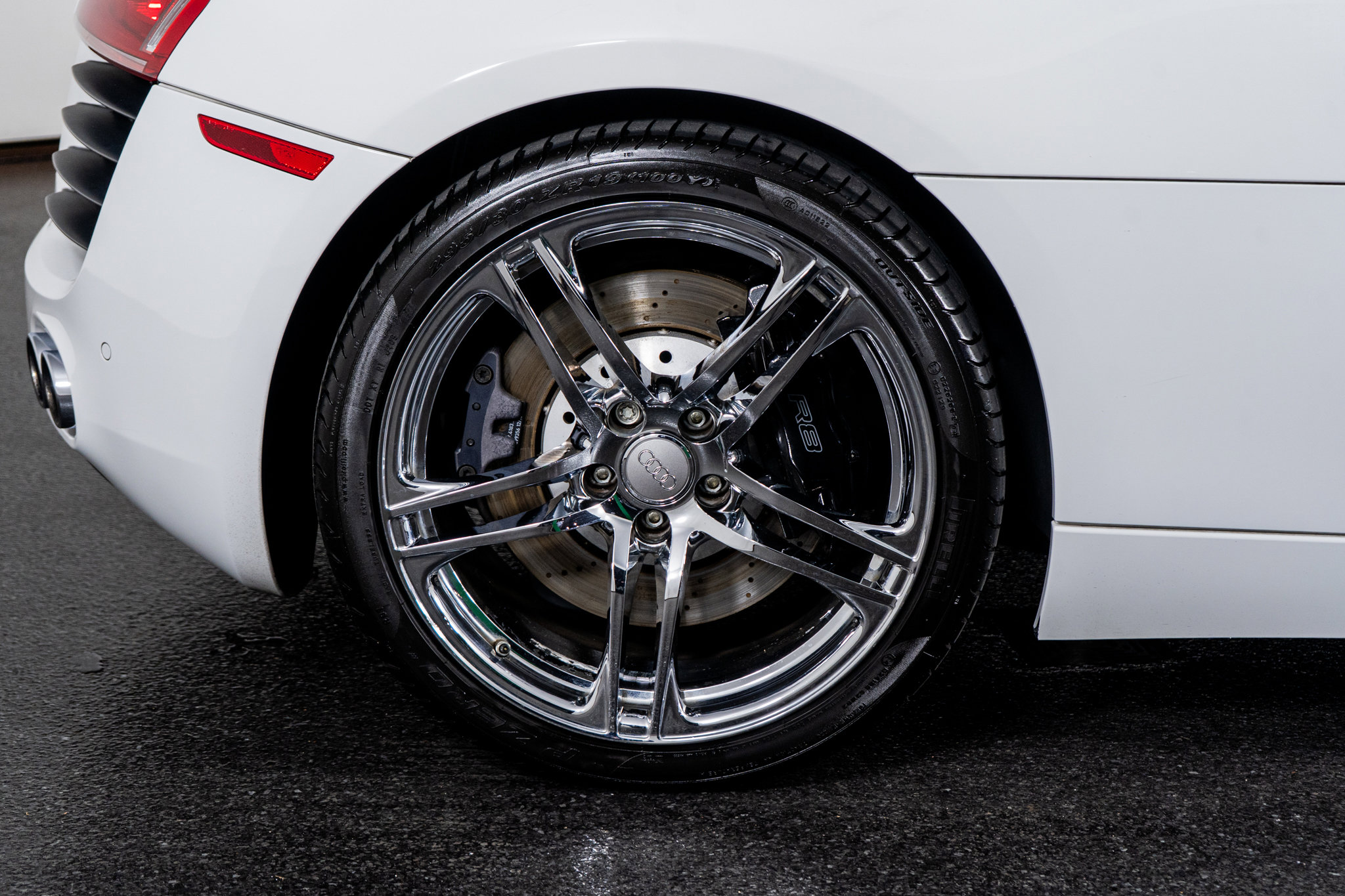 Used 2011 Audi R8 V8 image 9