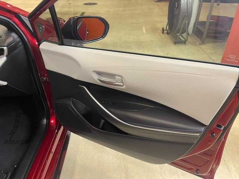 Used 2022 Toyota Corolla SE image 11