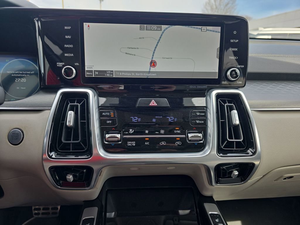 Used 2022 Kia Sorento SX Prestige w/ Panoramic Sunroof Package AWD/4WD image 18