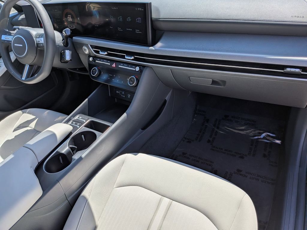 Used 2025 Hyundai Sonata SEL FWD image 32