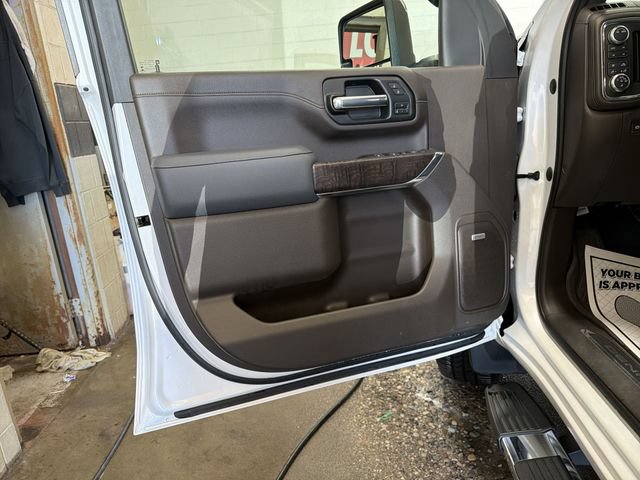 Certified 2022 GMC Sierra 3500 Denali AWD/4WD image 13