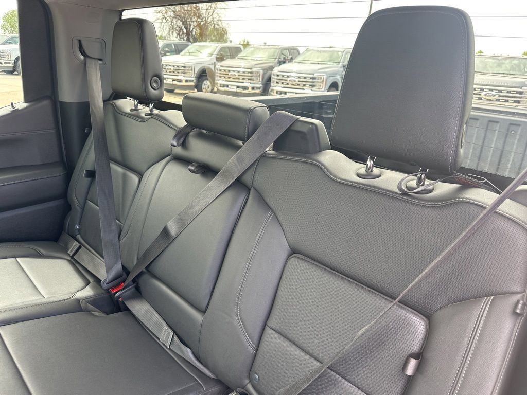 Used 2019 Chevrolet Silverado 1500 LTZ AWD/4WD image 18