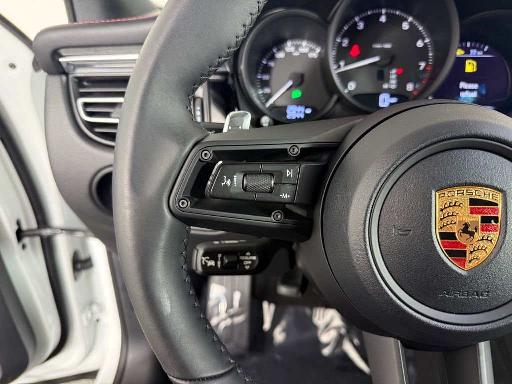 Certified 2026 Porsche Macan Turbo image 28