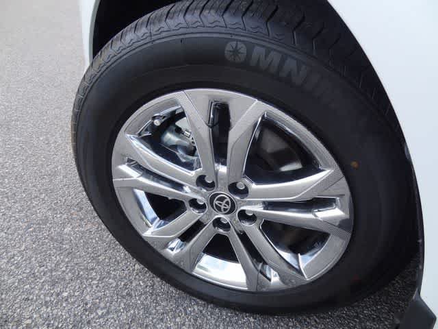 Certified 2023 Toyota Sienna Platinum AWD/4WD image 58