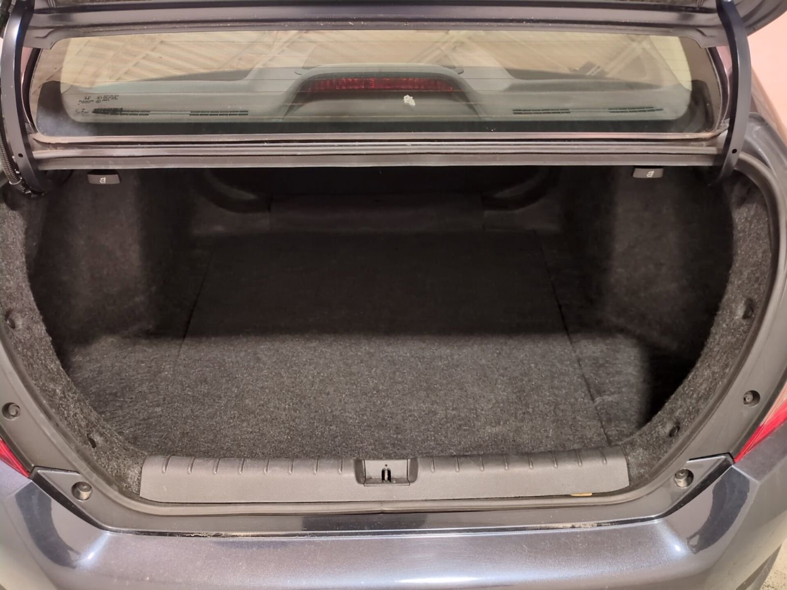 Used 2018 Honda Civic Touring image 12