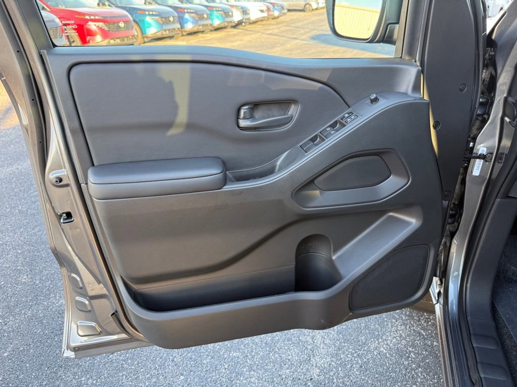 New 2026 Nissan Frontier SV w/ SV Convenience Package image 8