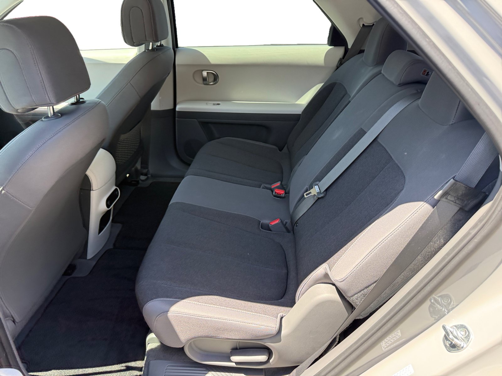 Certified 2024 Hyundai Ioniq 5 SE RWD image 16