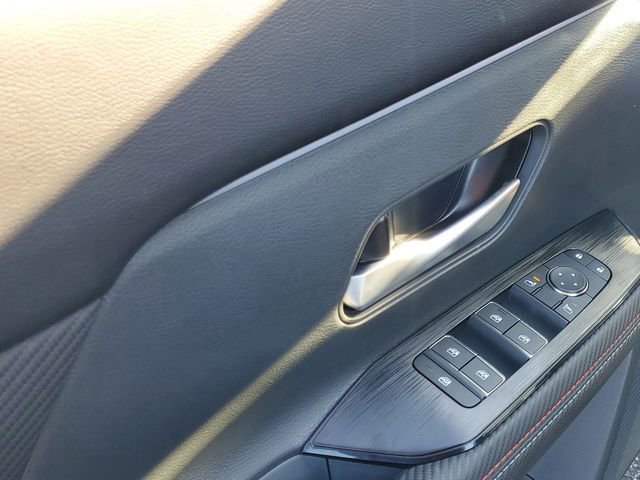 New 2026 Nissan Kicks SR w/ Cold Weather Package AWD/4WD image 6