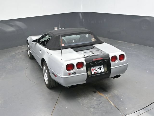 Used 1996 Chevrolet Corvette Convertible RWD image 26