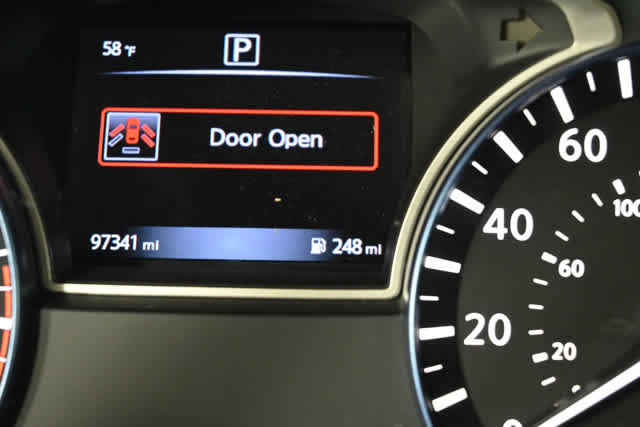 Used 2017 Nissan Altima 2.5 SR FWD image 23