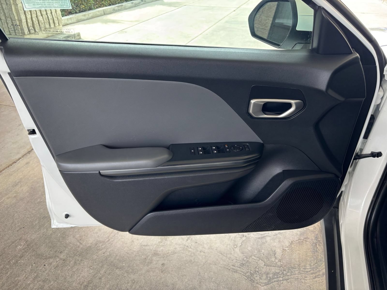 Used 2025 Kia K4 FWD image 18