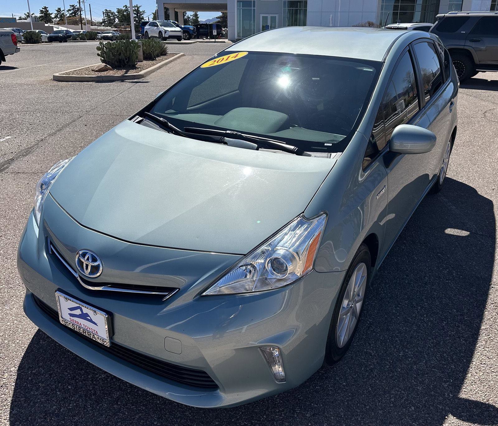Used 2014 Toyota Prius V Three image 1