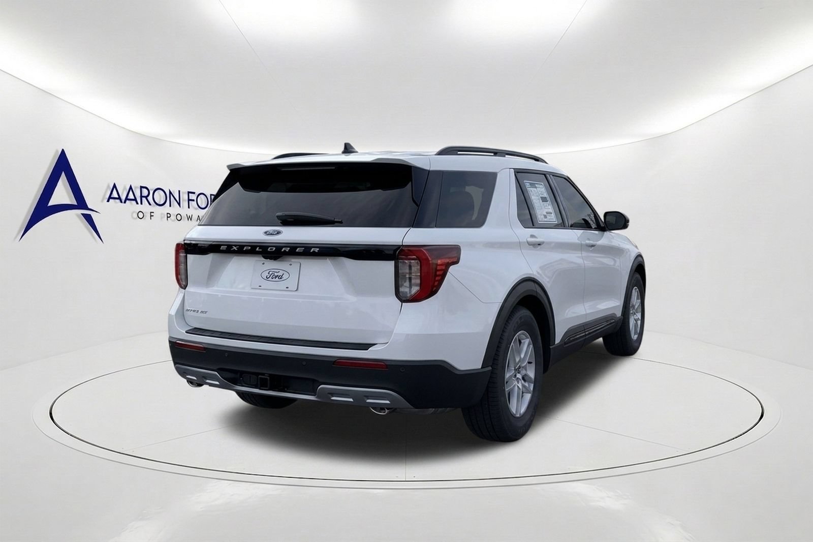 New 2026 Ford Explorer Active w/ Active Comfort Package RWD image 9