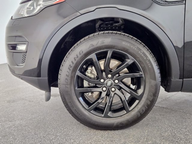 Used 2019 Land Rover Discovery Sport HSE AWD/4WD image 9