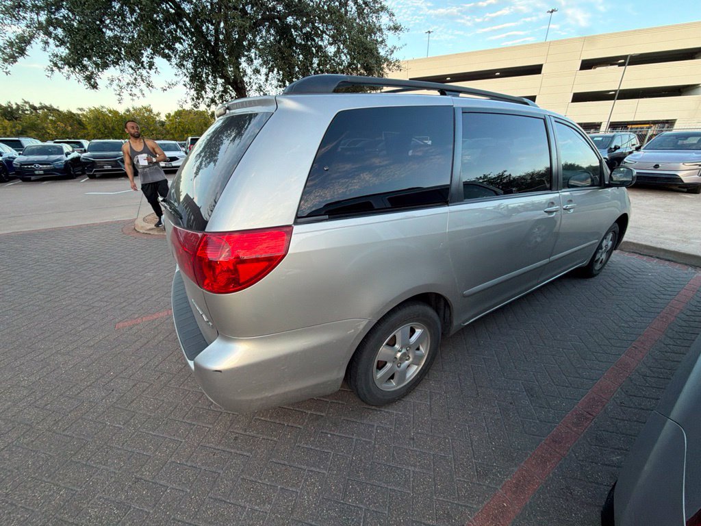 Used 2006 Toyota Sienna CE FWD image 16
