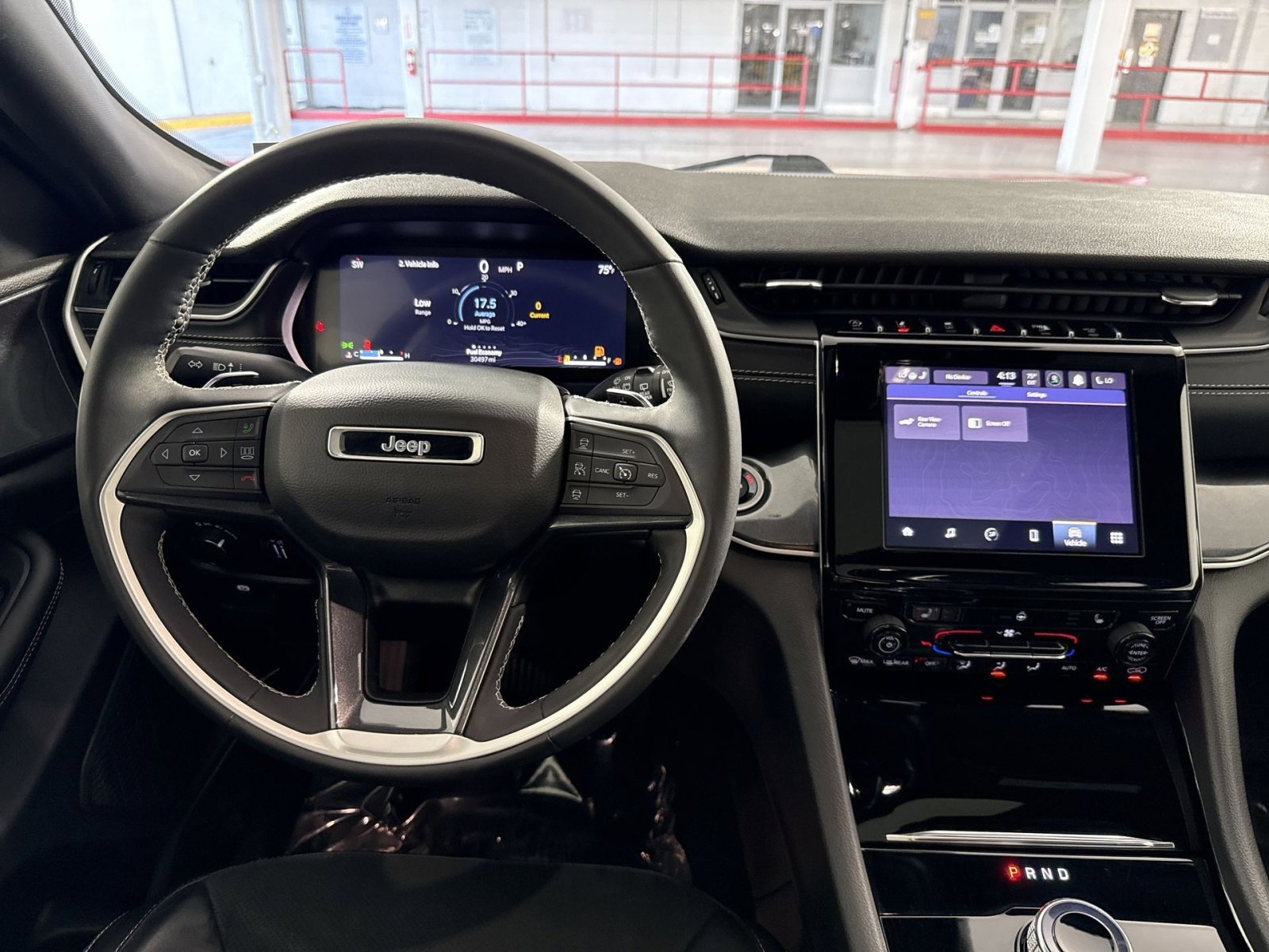 Used 2023 Jeep Grand Cherokee Altitude image 16