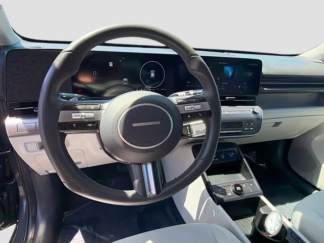 Used 2024 Hyundai Kona SEL FWD image 11