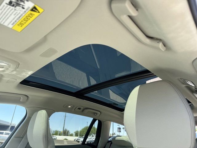 New 2025 Volvo V60 B5 Cross Country Plus w/ Protection Package Premier image 18